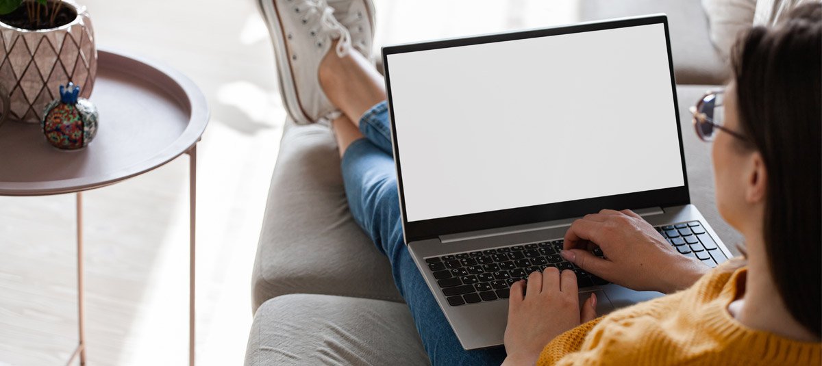 Women working on laptop